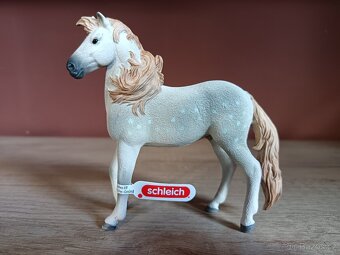 SCHLEICH Koně SBĚRATELSKÉ FIGURKY 13 - 2