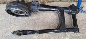 Kyvka s kardanem Honda CBX 650 - 2