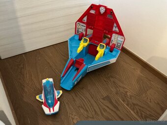 Tlapkova patrola - Rozlozitelny letoun - 2