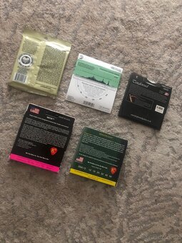 Prodám struny - akustická kytara v tvrdosti .12 - 2