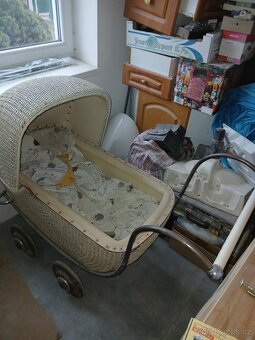 Prodam starodavny kocarek - 2