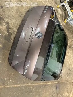 Páté dveře Škoda Rapid liftback LF8Z - 2