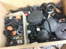 Náhradní díly VW Golf - 2