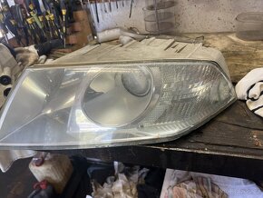 Xenon svetla 2 octavia - 2