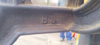 Stará kovářská vrtačka - 2