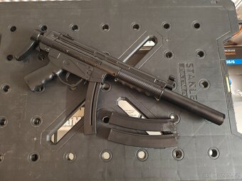 UHC MP5SD3 manuál - 2