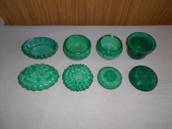 Staré dózy. Nepoškozeny. - 2