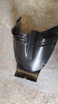 Honda pcx 125 model 2012-13 podbeh plast za kolem - 2