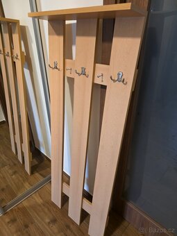 Věšák - 2