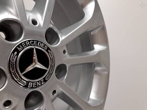 Mercedes GLA originál alu kola 5x112 R17 - 2