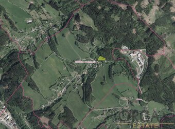 Prodej podílu 1399 m2 na pozemku v k.ú. Strážkovice v Podkrk - 2
