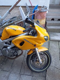 Suzuki SV 650s - 2