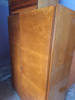 Knihovnu - 2