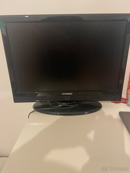 LCD televize Hyundai úhlopříčka 55cm - 2