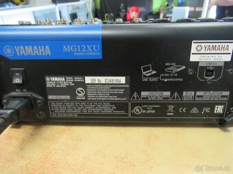 Yamaha MG12XU analogový mixážní pult - 2