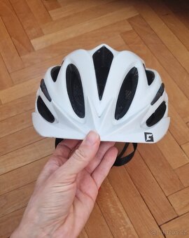 Dámská cyklistická přilba - 2