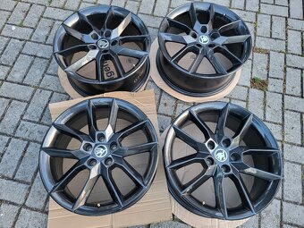 18" Škoda Gemini Black Octavia 3 III 5E 5x112 - 2