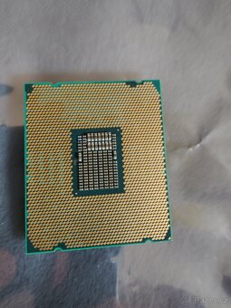 Xeon W-2295 FCLGA2066 - 2