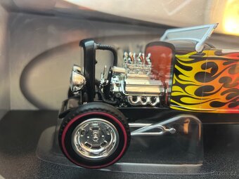 Hotwheels 1:18 - 2