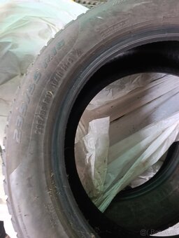 Zimní pneumatiky 235/55 r18 - 2