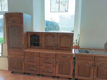 Rustikální kuchyňská linka/kuchyně dřevěná, masivní - 2