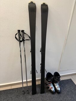 Lyže + lyžařské boty + hůlky + lyžařský vak - 2