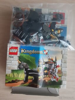 Predám LEGO Kingdoms 7949 Záchrana väzenského vozňa - 2