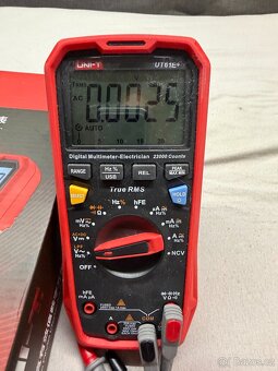 Predám digitálny multimeter UNI-T UT61E+ - 2