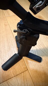 DJI RS3 mini stabilizátor - 2
