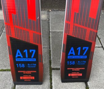 Závodní lyže značky Rossignol velikost 158 - 2