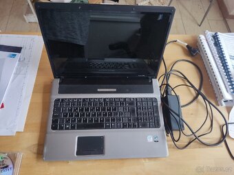 Notebooky Lenovo a HP - 2