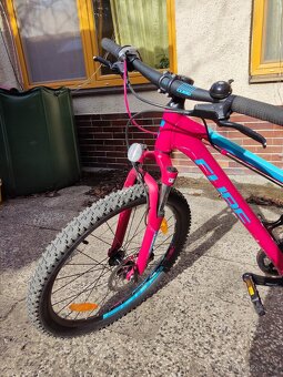 Kolo Cube Access 240 v perfektním stavu. - 2