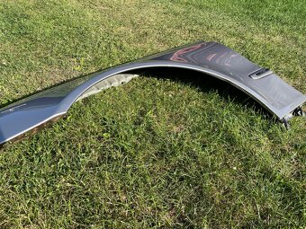 Mercedes W211 blatník - barva 723 - 2