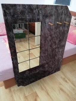 Věšák předsíň, 2ks kuchyňské židle. - 2