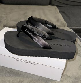 Dámské žabky Calvin Klein - 2