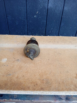 Stabilní motor Benz - 2