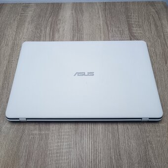 Velký Notebook ASUS - 2