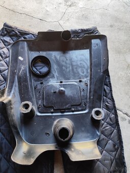 Kryt motoru 1.9tdi - 2