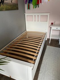 Jednolůžková postel - 2