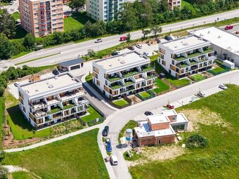 Pronájem bytu 2+kk 46 m², Hluboká nad Vltavou - 2