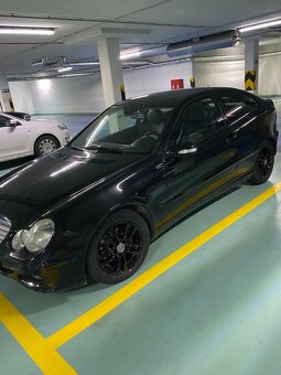Mercedes Benz - 2