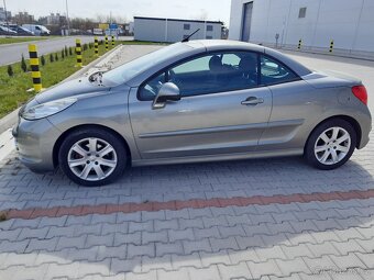 Peugeot 207 cc - 2