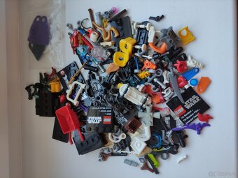 Mix 62 LEGO figurek - 2