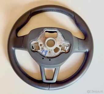 Top stav Kožený tříramenný multifunkční volant, airbag - Su - 2