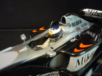 McLaren MP4/15 Hakkinen Formule F1 Hot Wheels 1/18 - 2