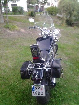 Suzuki Intruder VS 1400 - 2