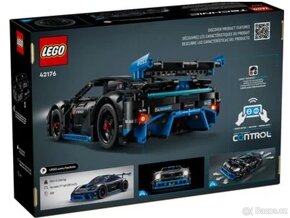 Lego Technics Porsche GT4 e-Performance - 2