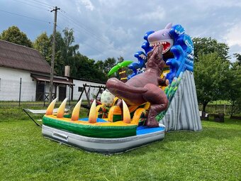 SKAKACÍ HRAD DINO vs SHARK - 2