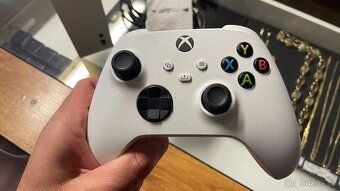 Xbox Series S 512gb záruka do 13.12.2025 - 2