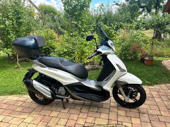 Piaggio Beverly 350 - 2